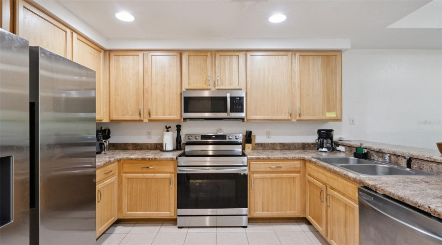 KISSIMMEE, Florida 34747, 3 Bedrooms Bedrooms, ,2 BathroomsBathrooms,Residential,For Sale,PIRATES RETREAT,0,MFRS5135791