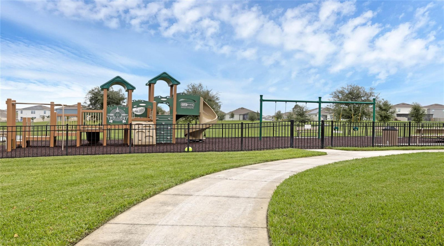 KISSIMMEE, Florida 34747, 5 Bedrooms Bedrooms, ,4 BathroomsBathrooms,Residential,For Sale,MUMBAI,0,MFRO6349238