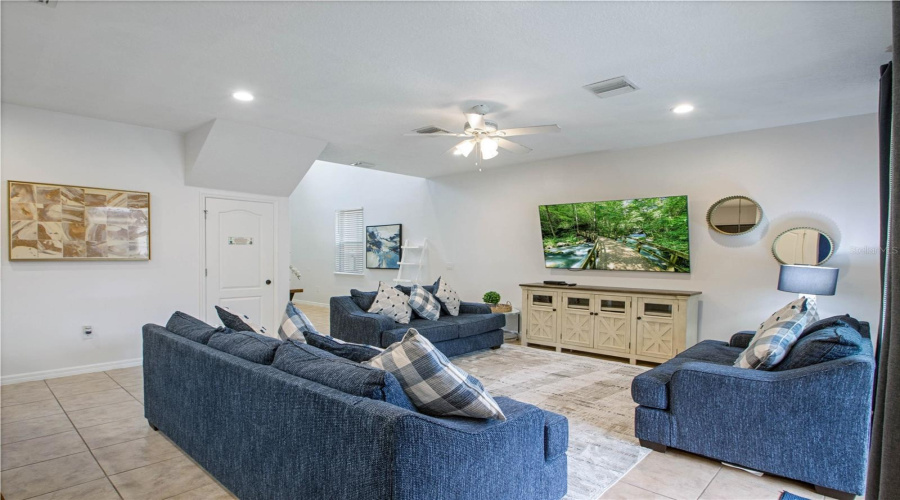 KISSIMMEE, Florida 34747, 5 Bedrooms Bedrooms, ,4 BathroomsBathrooms,Residential,For Sale,MUMBAI,0,MFRO6349238