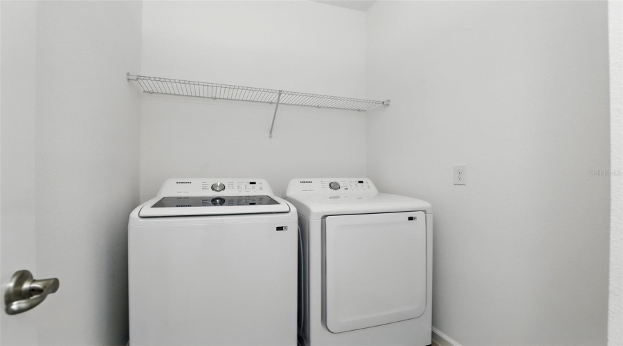 KISSIMMEE, Florida 34746, 6 Bedrooms Bedrooms, ,8 BathroomsBathrooms,Residential,For Sale,MARCELLO,0,MFRO6349342