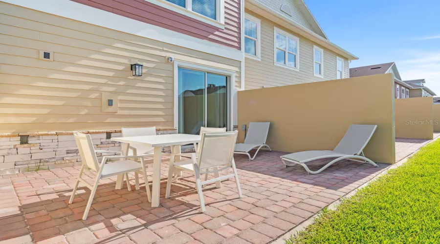 KISSIMMEE, Florida 34747, 3 Bedrooms Bedrooms, ,3 BathroomsBathrooms,Residential,For Sale,SUNFLOWER,0,MFRO6349108