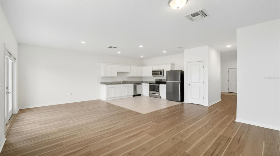 DAVENPORT, Florida 33837, 3 Bedrooms Bedrooms, ,2 BathroomsBathrooms,Residential,For Sale,APPLETON,0,MFRO6348648