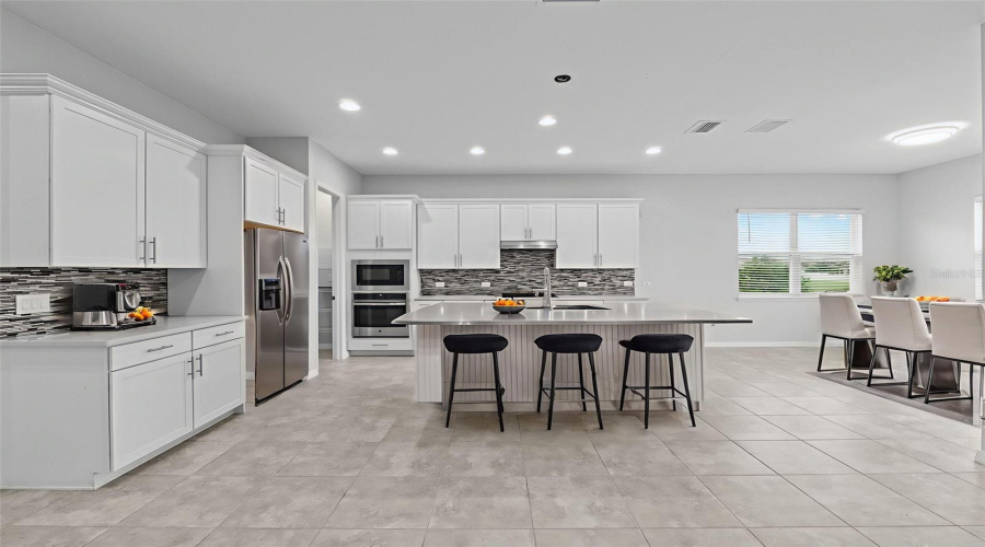 DAVENPORT, Florida 33897, 4 Bedrooms Bedrooms, ,2 BathroomsBathrooms,Residential,For Sale,FELCE,0,MFRS5135806