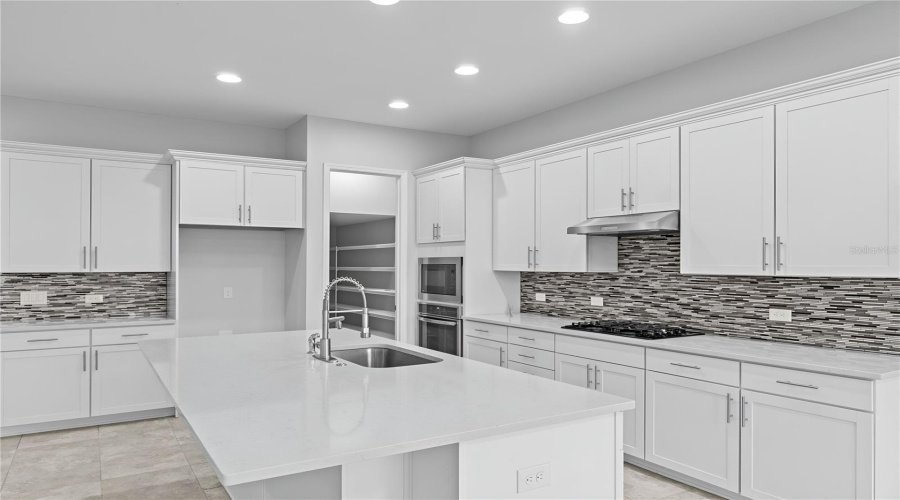 DAVENPORT, Florida 33897, 4 Bedrooms Bedrooms, ,2 BathroomsBathrooms,Residential,For Sale,FELCE,0,MFRS5135806