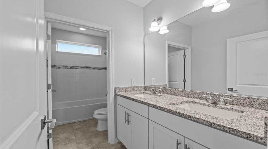 DAVENPORT, Florida 33897, 4 Bedrooms Bedrooms, ,2 BathroomsBathrooms,Residential,For Sale,FELCE,0,MFRS5135806