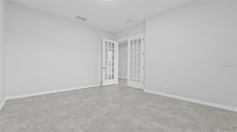 DAVENPORT, Florida 33897, 4 Bedrooms Bedrooms, ,2 BathroomsBathrooms,Residential,For Sale,FELCE,0,MFRS5135806