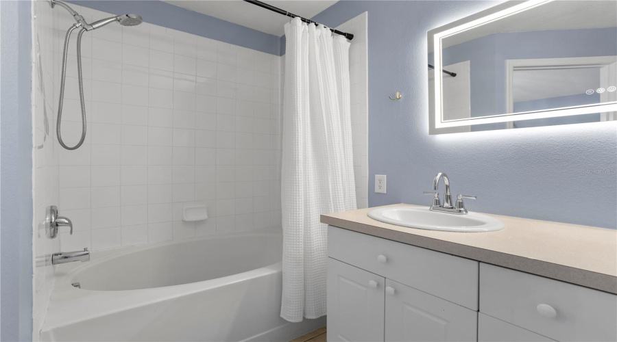 KISSIMMEE, Florida 34747, 3 Bedrooms Bedrooms, ,3 BathroomsBathrooms,Residential,For Sale,SILVER PALM,0,MFRO6250059