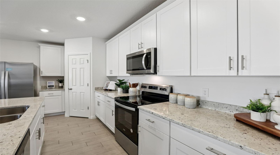 DAVENPORT, Florida 33837, 4 Bedrooms Bedrooms, ,2 BathroomsBathrooms,Residential,For Sale,WHITE TAIL STREET,0,MFRO6348797