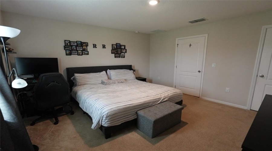 KISSIMMEE, Florida 34746, 3 Bedrooms Bedrooms, ,2 BathroomsBathrooms,Residential,For Sale,CORAL CASTLE,0,MFRO6349355