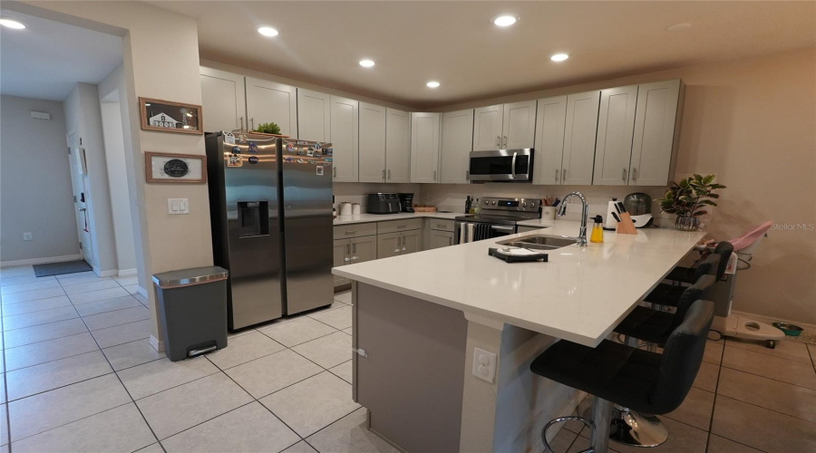 KISSIMMEE, Florida 34746, 3 Bedrooms Bedrooms, ,2 BathroomsBathrooms,Residential,For Sale,CORAL CASTLE,0,MFRO6349355