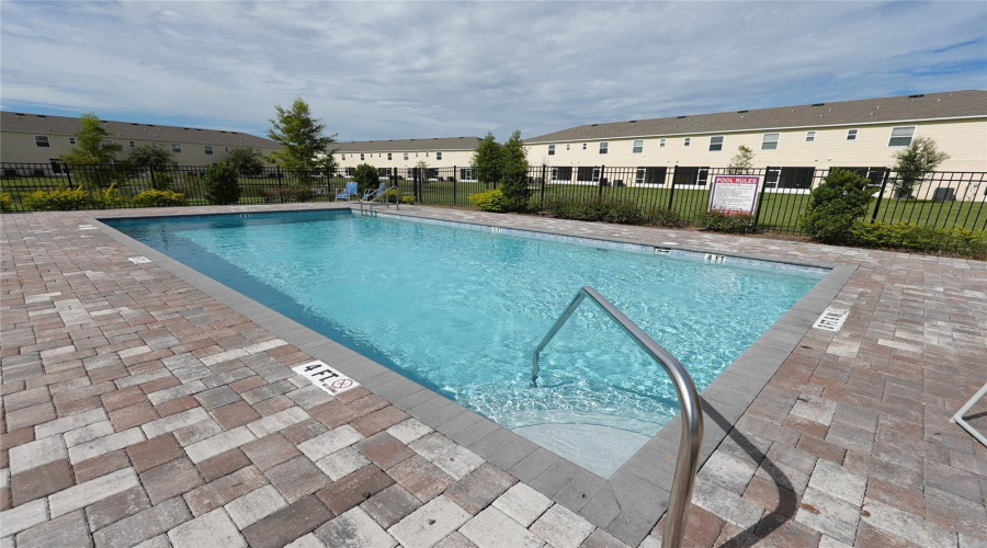 KISSIMMEE, Florida 34746, 3 Bedrooms Bedrooms, ,2 BathroomsBathrooms,Residential,For Sale,CORAL CASTLE,0,MFRO6349355