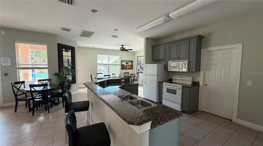 KISSIMMEE, Florida 34746, 3 Bedrooms Bedrooms, ,2 BathroomsBathrooms,Residential,For Sale,CORAL CASTLE,0,MFRO6349355