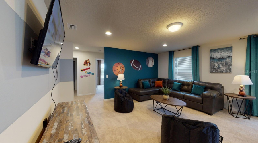 KISSIMMEE, Florida 34747, 7 Bedrooms Bedrooms, ,5 BathroomsBathrooms,Residential,For Sale,TANGER,0,MFRO6347903