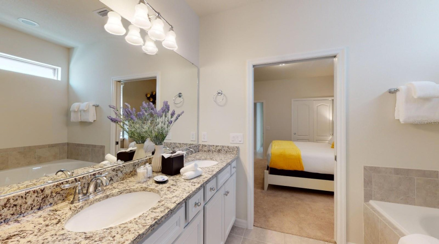 KISSIMMEE, Florida 34747, 7 Bedrooms Bedrooms, ,5 BathroomsBathrooms,Residential,For Sale,TANGER,0,MFRO6347903