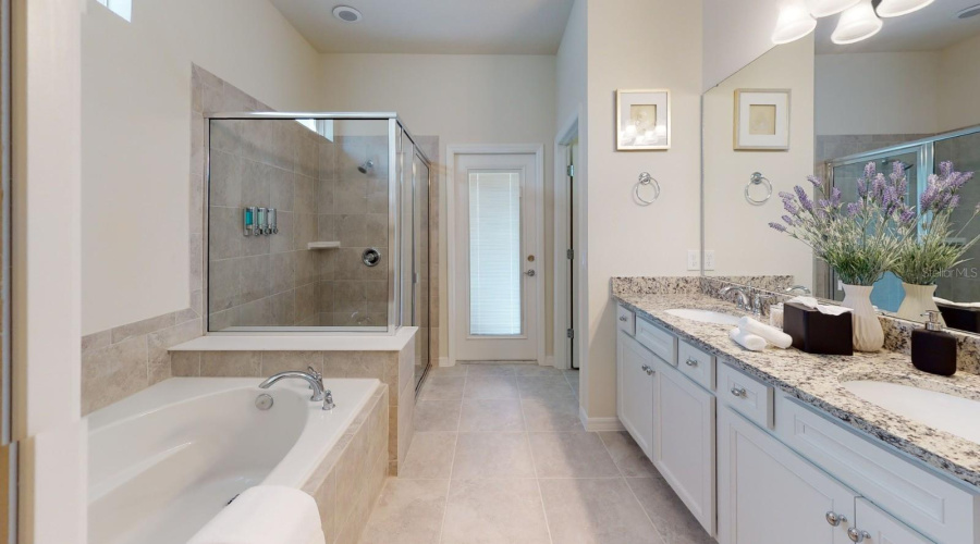 KISSIMMEE, Florida 34747, 7 Bedrooms Bedrooms, ,5 BathroomsBathrooms,Residential,For Sale,TANGER,0,MFRO6347903