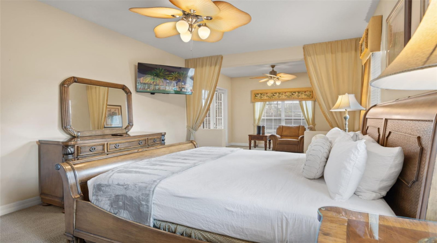 KISSIMMEE, Florida 34747, 5 Bedrooms Bedrooms, ,4 BathroomsBathrooms,Residential,For Sale,SEA PEARL,0,MFRTB8430408