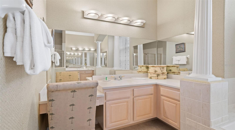 KISSIMMEE, Florida 34747, 5 Bedrooms Bedrooms, ,4 BathroomsBathrooms,Residential,For Sale,SEA PEARL,0,MFRTB8430408