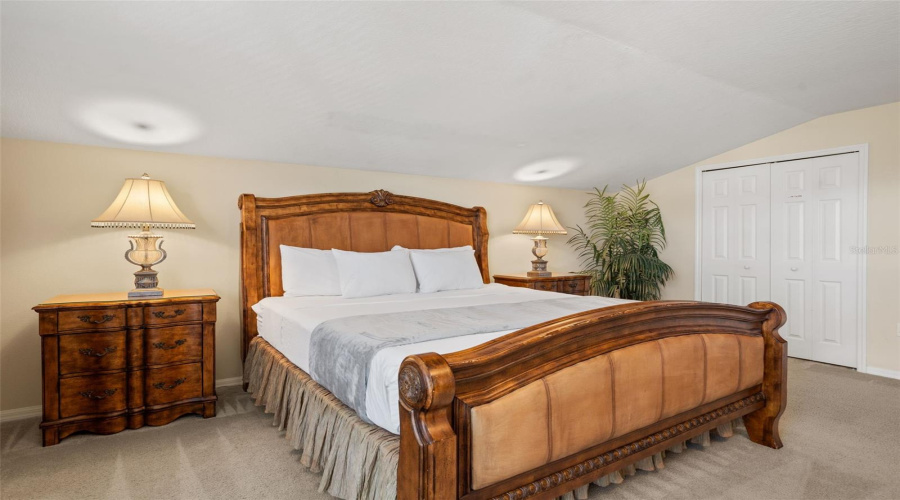 KISSIMMEE, Florida 34747, 5 Bedrooms Bedrooms, ,4 BathroomsBathrooms,Residential,For Sale,SEA PEARL,0,MFRTB8430408