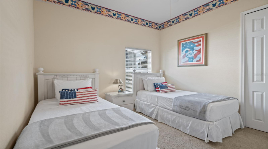 KISSIMMEE, Florida 34747, 5 Bedrooms Bedrooms, ,4 BathroomsBathrooms,Residential,For Sale,SEA PEARL,0,MFRTB8430408