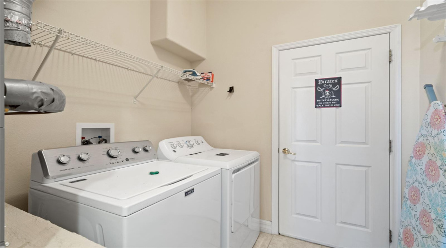 KISSIMMEE, Florida 34747, 5 Bedrooms Bedrooms, ,4 BathroomsBathrooms,Residential,For Sale,SEA PEARL,0,MFRTB8430408