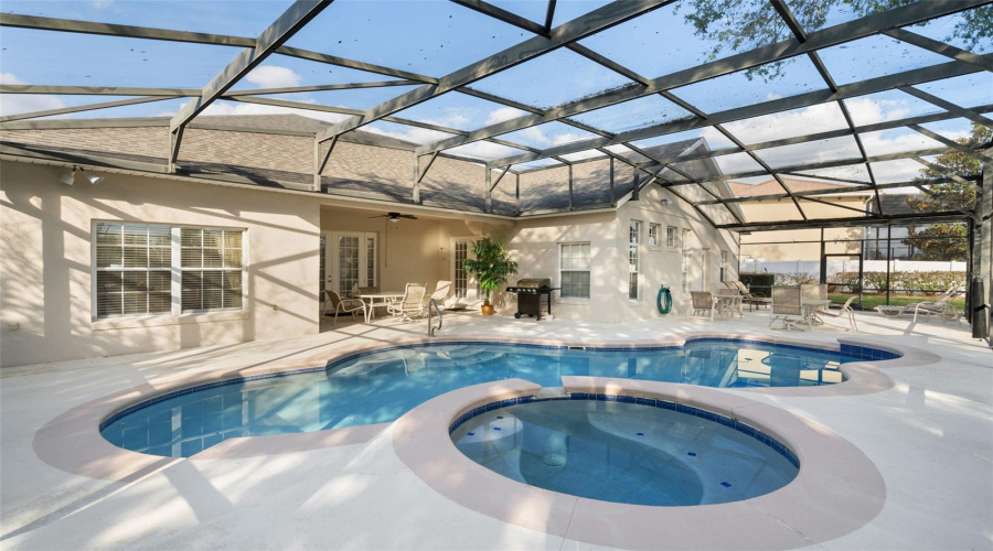 KISSIMMEE, Florida 34747, 5 Bedrooms Bedrooms, ,4 BathroomsBathrooms,Residential,For Sale,SEA PEARL,0,MFRTB8430408