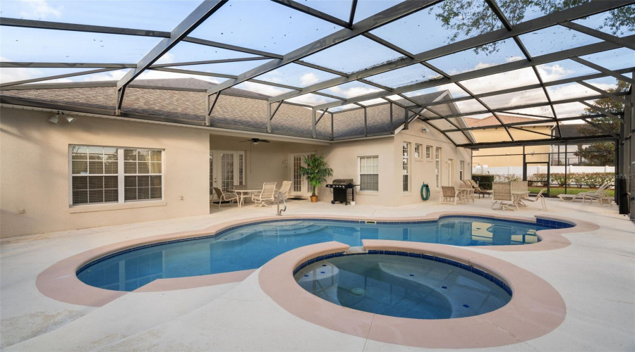 KISSIMMEE, Florida 34747, 5 Bedrooms Bedrooms, ,4 BathroomsBathrooms,Residential,For Sale,SEA PEARL,0,MFRTB8430408