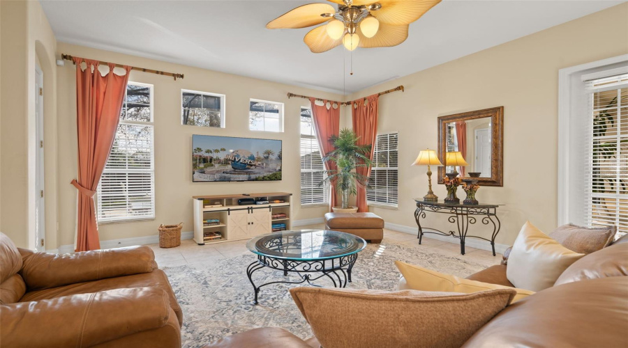KISSIMMEE, Florida 34747, 5 Bedrooms Bedrooms, ,4 BathroomsBathrooms,Residential,For Sale,SEA PEARL,0,MFRTB8430408