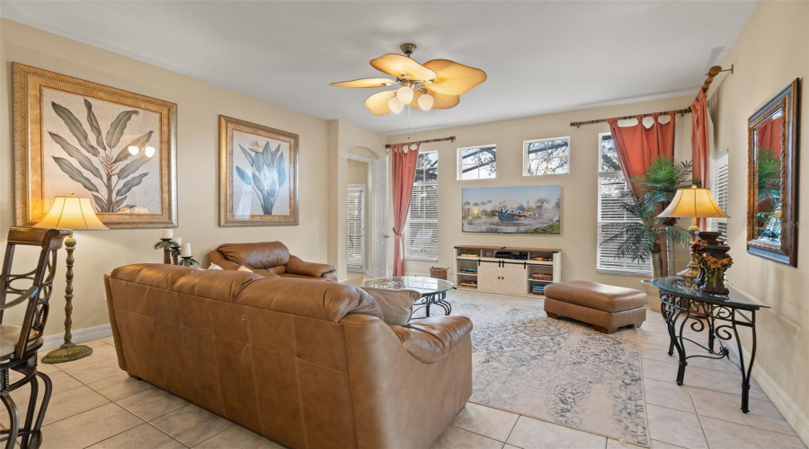 KISSIMMEE, Florida 34747, 5 Bedrooms Bedrooms, ,4 BathroomsBathrooms,Residential,For Sale,SEA PEARL,0,MFRTB8430408