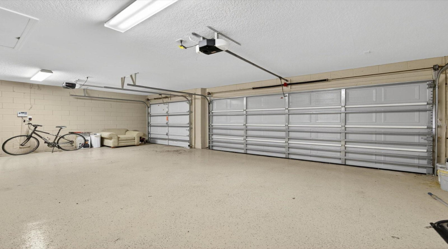3 Car Garage