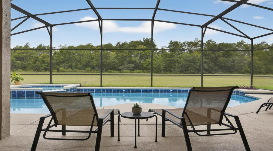 Covered Lanai/Pool View