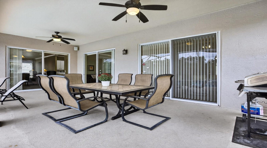 Covered Spacious Lanai