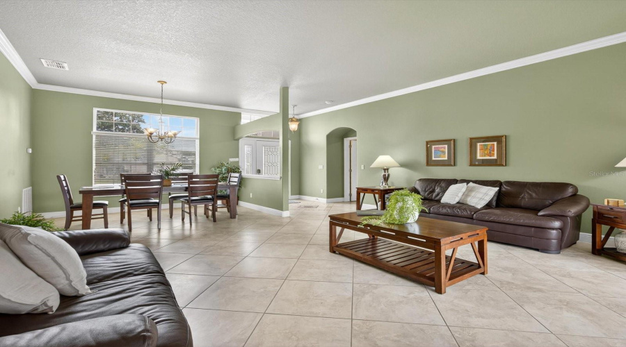 Living Room/Dining Room/Foyer