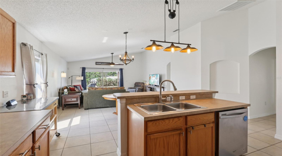 DAVENPORT, Florida 33837, 4 Bedrooms Bedrooms, ,2 BathroomsBathrooms,Residential,For Sale,JESSAMINE,0,MFRTB8432421