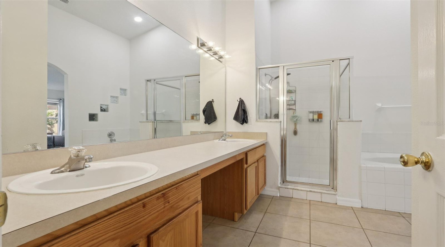 DAVENPORT, Florida 33837, 4 Bedrooms Bedrooms, ,2 BathroomsBathrooms,Residential,For Sale,JESSAMINE,0,MFRTB8432421