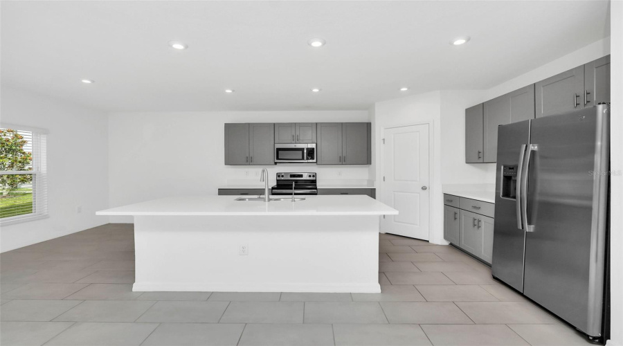 DAVENPORT, Florida 33897, 5 Bedrooms Bedrooms, ,3 BathroomsBathrooms,Residential,For Sale,TUSCANY LN,0,MFRO6349432