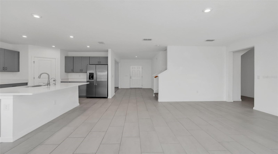 DAVENPORT, Florida 33897, 5 Bedrooms Bedrooms, ,3 BathroomsBathrooms,Residential,For Sale,TUSCANY LN,0,MFRO6349432