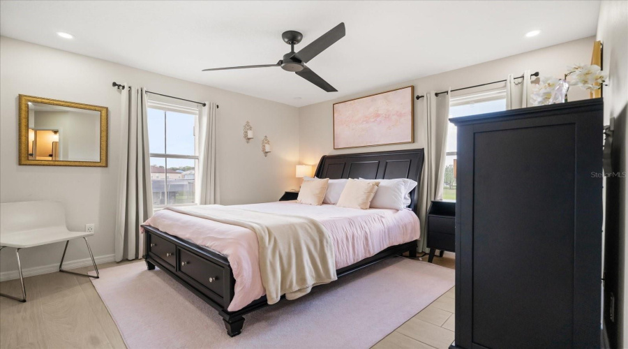 DAVENPORT, Florida 33896, 5 Bedrooms Bedrooms, ,4 BathroomsBathrooms,Residential,For Sale,FOREST VIEW,0,MFRO6349460