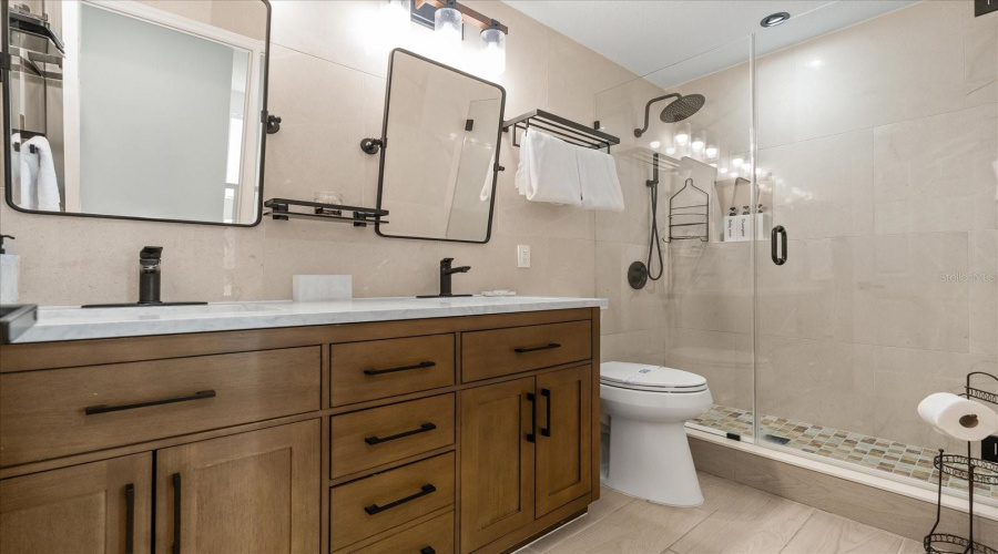 DAVENPORT, Florida 33896, 5 Bedrooms Bedrooms, ,4 BathroomsBathrooms,Residential,For Sale,FOREST VIEW,0,MFRO6349460