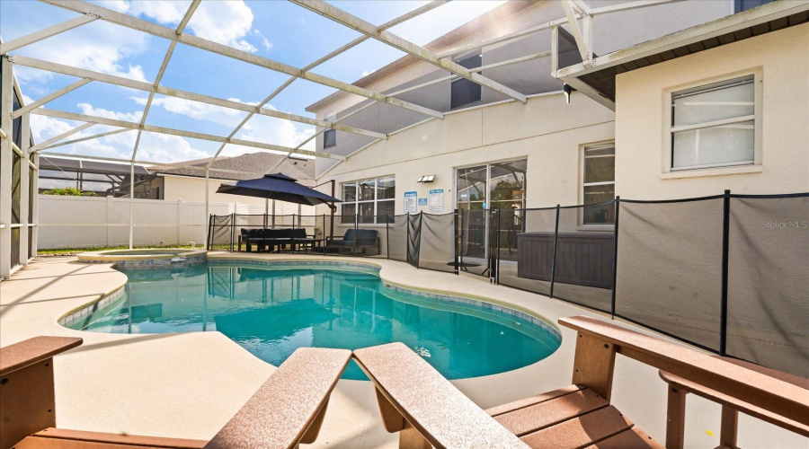 DAVENPORT, Florida 33896, 5 Bedrooms Bedrooms, ,4 BathroomsBathrooms,Residential,For Sale,FOREST VIEW,0,MFRO6349460