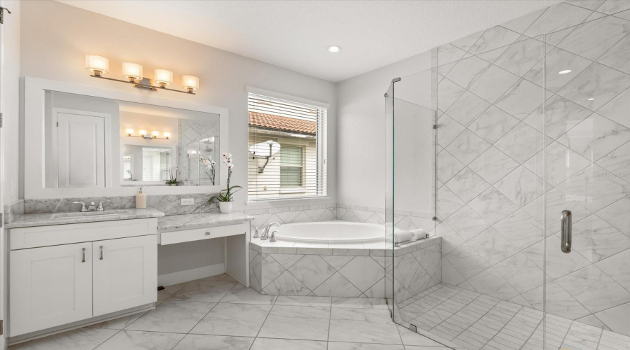 ORLANDO, Florida 32836, 4 Bedrooms Bedrooms, ,4 BathroomsBathrooms,Residential,For Sale,ROYAL CYPRESS,0,MFRO6345056