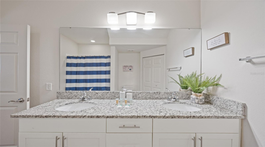 KISSIMMEE, Florida 34747, 3 Bedrooms Bedrooms, ,2 BathroomsBathrooms,Residential,For Sale,SHINE,0,MFRTB8419203