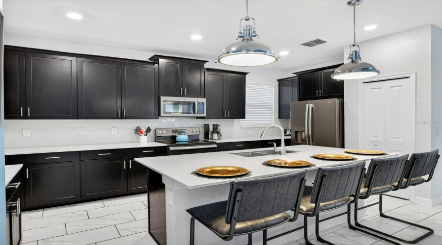 DAVENPORT, Florida 33896, 5 Bedrooms Bedrooms, ,5 BathroomsBathrooms,Residential,For Sale,STICKS,0,MFRO6349216