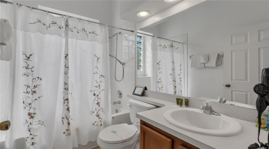 DAVENPORT, Florida 33897, 4 Bedrooms Bedrooms, ,3 BathroomsBathrooms,Residential,For Sale,COVENTRY,0,MFRR4909882