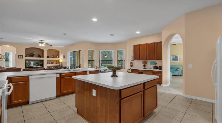 DAVENPORT, Florida 33897, 4 Bedrooms Bedrooms, ,3 BathroomsBathrooms,Residential,For Sale,COVENTRY,0,MFRR4909882