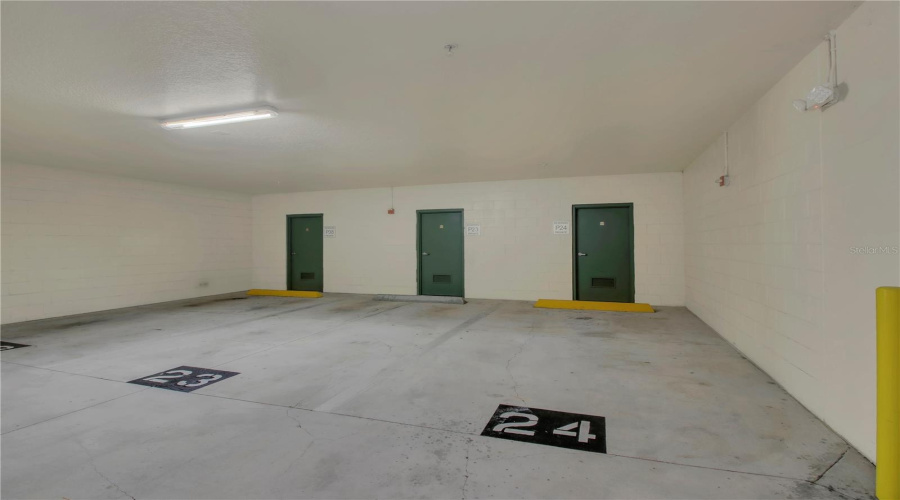ORLANDO, Florida 32836, 2 Bedrooms Bedrooms, ,2 BathroomsBathrooms,Residential,For Sale,THE ESPLANADE,0,MFRO6348992