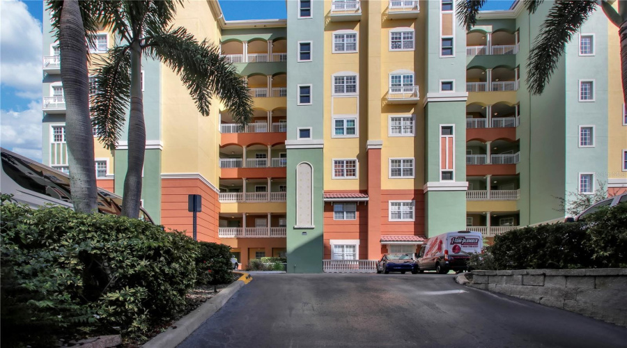 ORLANDO, Florida 32836, 2 Bedrooms Bedrooms, ,2 BathroomsBathrooms,Residential,For Sale,THE ESPLANADE,0,MFRO6348992