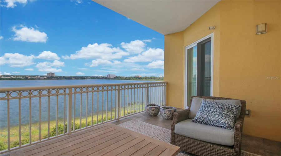 ORLANDO, Florida 32836, 2 Bedrooms Bedrooms, ,2 BathroomsBathrooms,Residential,For Sale,THE ESPLANADE,0,MFRO6348992