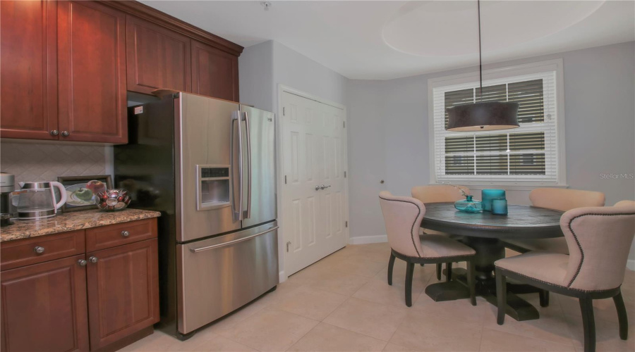 ORLANDO, Florida 32836, 2 Bedrooms Bedrooms, ,2 BathroomsBathrooms,Residential,For Sale,THE ESPLANADE,0,MFRO6348992