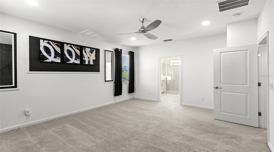 DAVENPORT, Florida 33837, 4 Bedrooms Bedrooms, ,3 BathroomsBathrooms,Residential,For Sale,HENDON,0,MFRO6348235