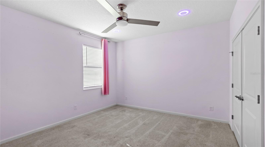 DAVENPORT, Florida 33837, 4 Bedrooms Bedrooms, ,3 BathroomsBathrooms,Residential,For Sale,HENDON,0,MFRO6348235